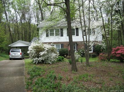 1515 Ormsby Court