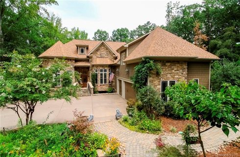 127 Hawks Nest Lane sold home in Woodstream Estates, Mooresville, NC