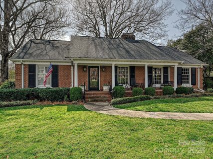 1030 Bolling Road