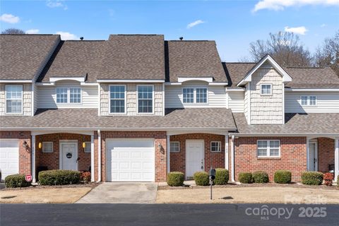 304 Valley Brook Lane sold townhome in Stonebridge, Concord, NC