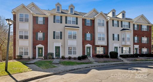 10094 Treeside Lane sold home in Parkview at Matthews, Matthews, NC