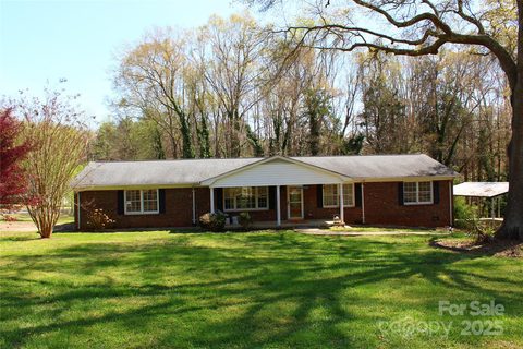 3168 Woodland Hills Drive sold home in Woodland Hills, Clover, SC