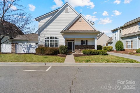 3320 Tulip Tree Lane sold townhome in Stonegrove, Charlotte, NC