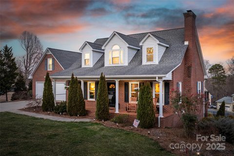 6068 Gold Creek Estate Drive sold home in Gold Creek Estates, Hickory, NC