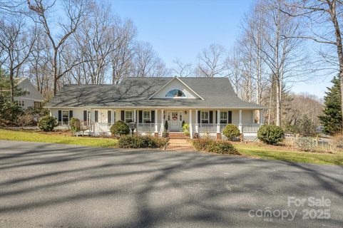 108 Bridlewood Trail sold home in Mills Pointe, Mills River, NC