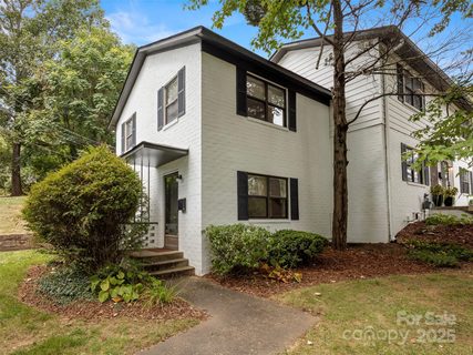 Previously sold for $256,000