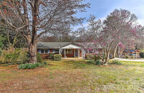 1235 Robinhood Circle sold home in Marlwood Acres, Charlotte, NC