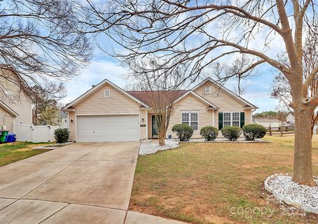 15707 Southern Garden Lane sold home in River Oaks, Charlotte, NC