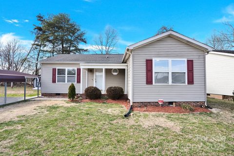 340 Vernon Lane sold home in Whispering Pines, Statesville, NC