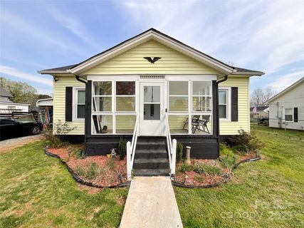 101 Loya Street sold home in Madora, Mount Holly, NC