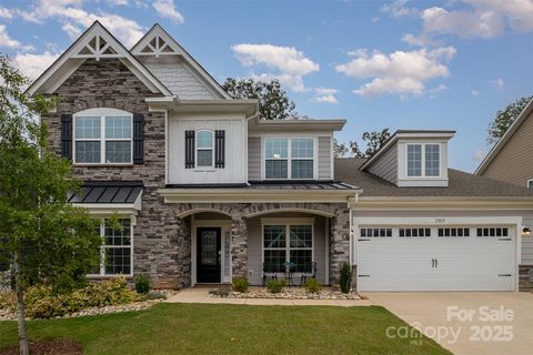 17015 River Race Drive sold home in Northbrook, Huntersville, NC