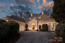 318 S Canterbury Road sold home in Charlotte, SC