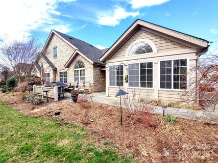 810 Wynnshire Drive