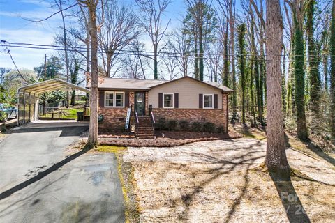 210 E Poplar Street