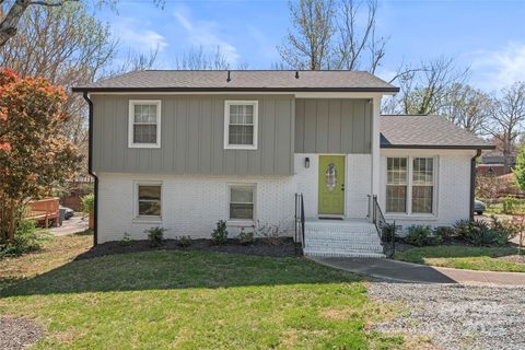 6914 Idlewild Road sold home in Slatewood, Charlotte, NC