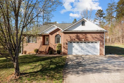150 Hidden Oak Drive sold home in Three Oaks, Statesville, NC