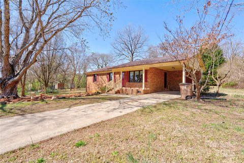 200 South Fork Drive sold home in Westwood Heights, Shelby, NC