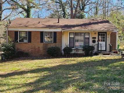901 Cunningham Drive sold home in Glendale Acres, Charlotte, NC