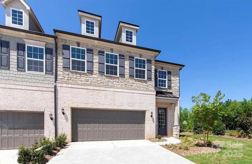 104 Kentmore Drive sold townhome in Towns at Audrey Park, Waxhaw, NC
