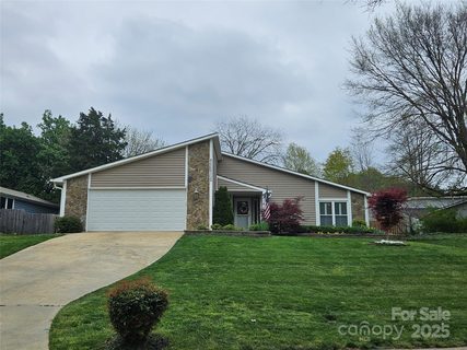 319 Vista Grande Circle sold home in Walden On Carmel, Charlotte, NC