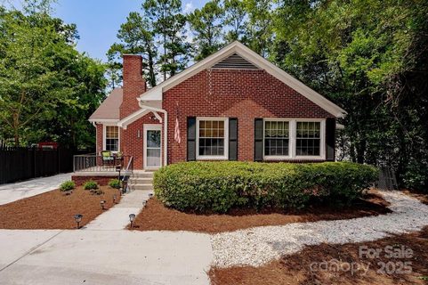 3031 Forest Drive sold home in Forest Hills, Columbia, SC
