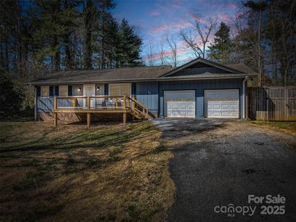 32 S Greenwood Forest Drive sold home in Greenwood Forest, Etowah, NC