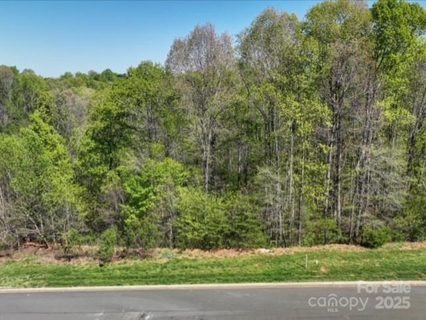 1107 Sawtooth Oak Lane sold lot in Woodend, Belmont, NC
