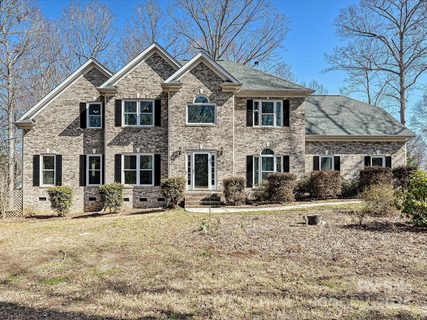1525 Autumn Brook Lane 78 sold home in The Hylands, York, SC