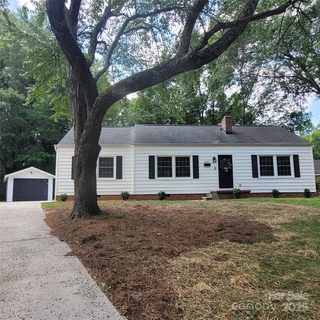 1003 Woodland Drive sold home in Roland Park, Gastonia, NC