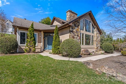 3001 Hickory Nut Trail sold home in Sugar Hollow Farms, Hendersonville, NC