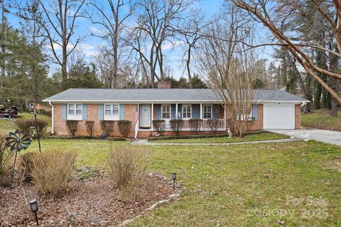 116 Arthur Lane sold home in Camelot, Hendersonville, NC