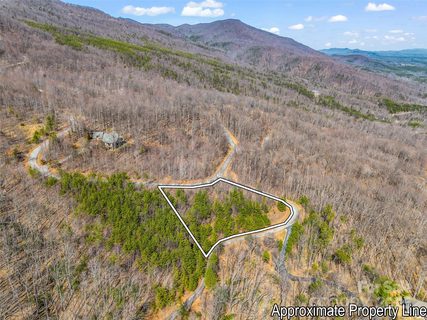 190 Cherry Hill None active home in Brights Creek, Mill Spring, NC