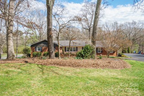 101 Woodvale Circle sold home in Forest Hills, Lincolnton, NC