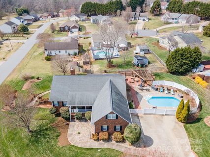 1529 Indian Springs Drive sold home in Indian Springs, Conover, NC