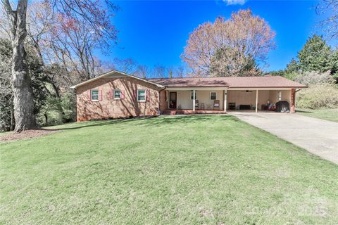 737 Waverly Place sold home in WENDOVER HILLS, Statesville, NC