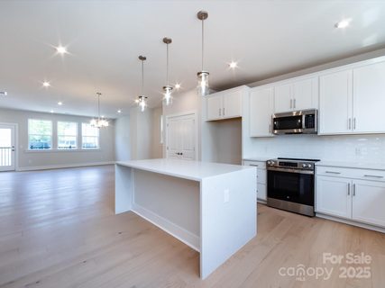 1518 Levy Way