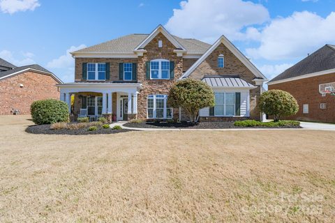 10005 Chimney Drive sold home in The Chimneys Of Marvin, Waxhaw, NC