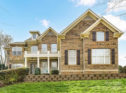 1110 Woodhall Drive