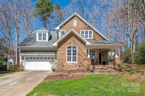 7806 Spanish Oaks Drive sold home in The Oaks On Providence, Waxhaw, NC