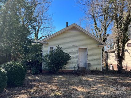 2 Baird Lane sold home in Lake View Park, Asheville, NC