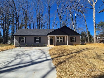636 Bee Tree Road sold home in Old Farm, Salisbury, NC