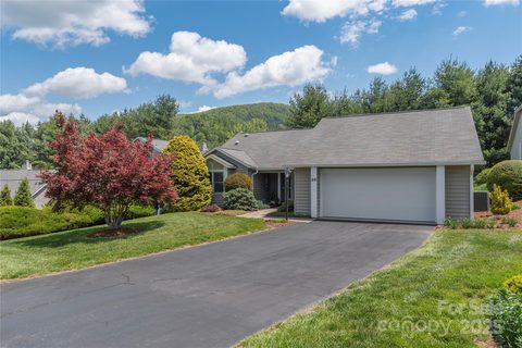 30 Cedarcliff Circle sold home in The Villages Of Laurel Creek, Asheville, NC