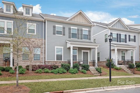 4102 Harmony Hills Drive sold townhome in Harmony at Matthews, Matthews, NC