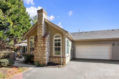 17 Outlook Circle sold townhome in Craggy View Cottages, Swannanoa, NC
