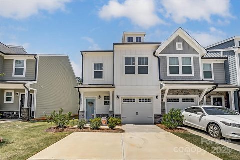 2032 Crooked Oak Lane sold townhome in Landings At White Rose, York, SC