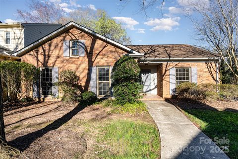 4309 Woodglen Lane sold home in Carmel Hollow, Charlotte, NC
