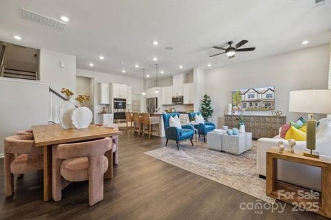 Previously sold for $433,440