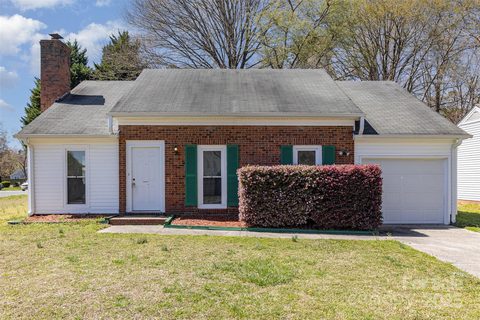 3701 Teaberry Court sold home in Old Oaks, Charlotte, NC