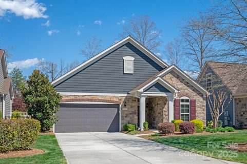 1128 Avalon Place sold home in The Courtyards At Emerald Lake, Matthews, NC