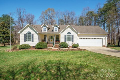 1505 Angela Court sold home in Dove Haven, Lincolnton, NC